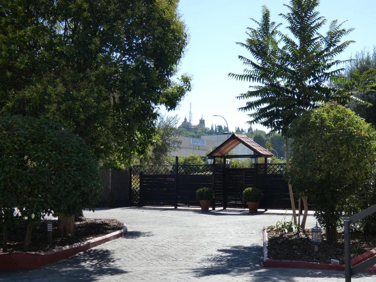 Hotel Los Olivos Χετάφε Εξωτερικό φωτογραφία